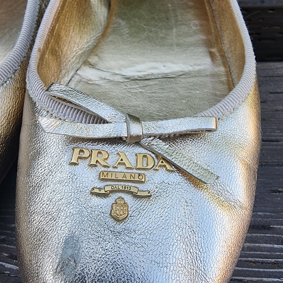 Prada Logo Metallic Gold Ballet Flats Prada Size 37.5 US 7.5 Made in Italy - Picture 4 of 10